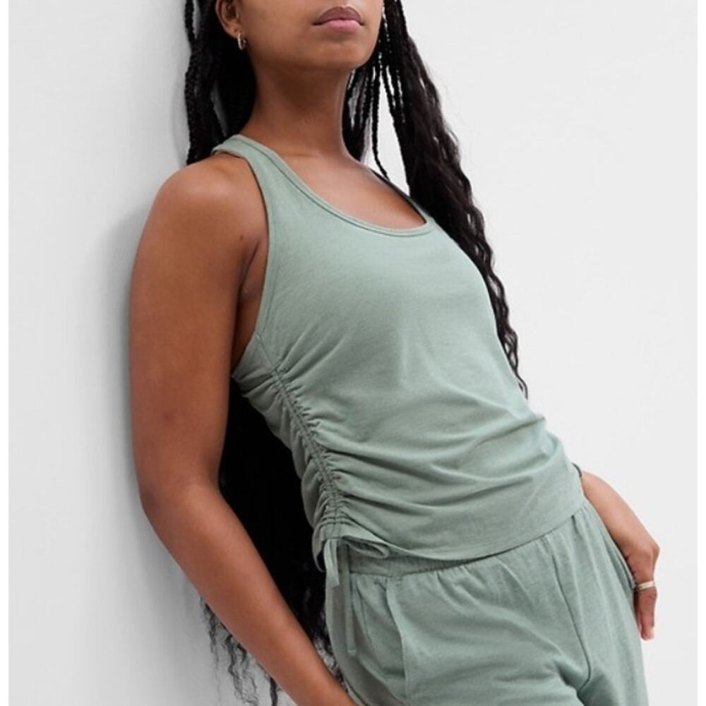 GAP GapFit Brushed Tech Jersey Tank Top Scoop Neck Ruched Green Women Size M NWT